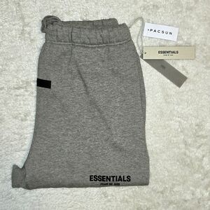 Fear of God ESSENTIALS Shorts Dark Oatmeal